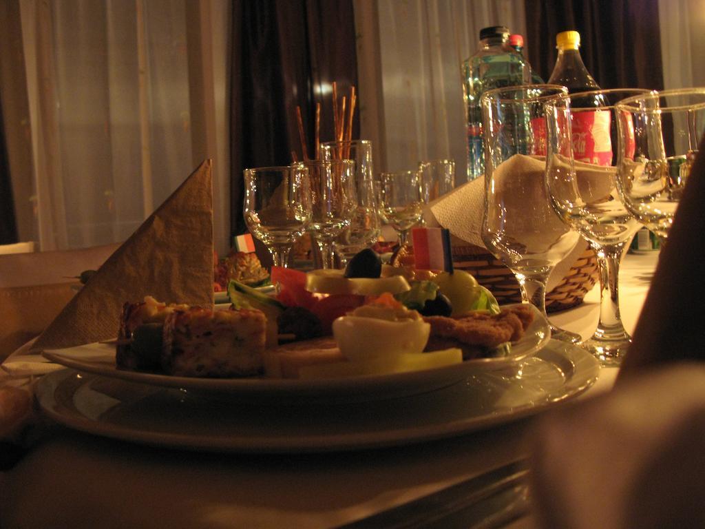 Aida Hotel Spa & Tratament Geoagiu Băi Dış mekan fotoğraf